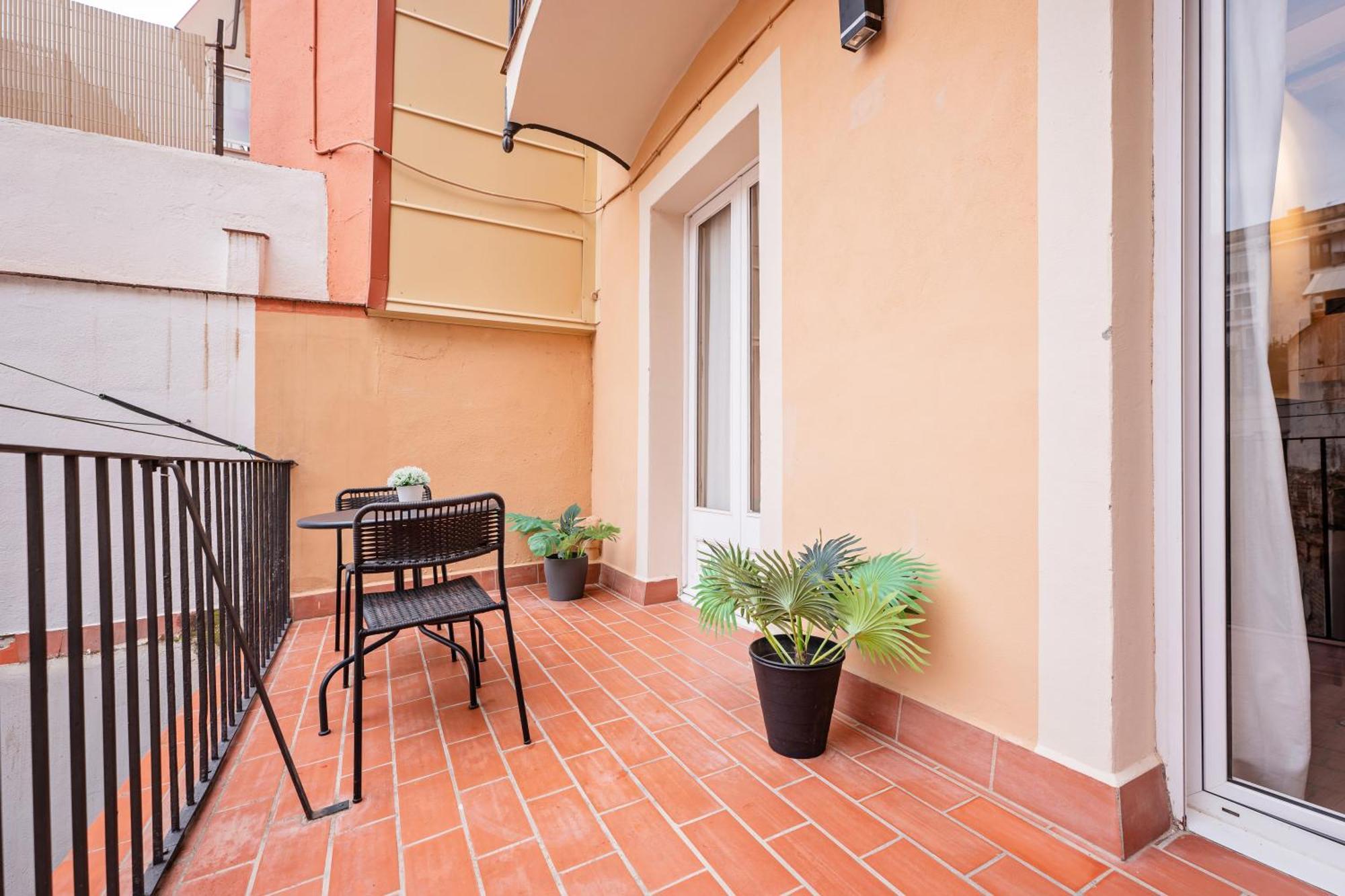 Urgell Apartment *