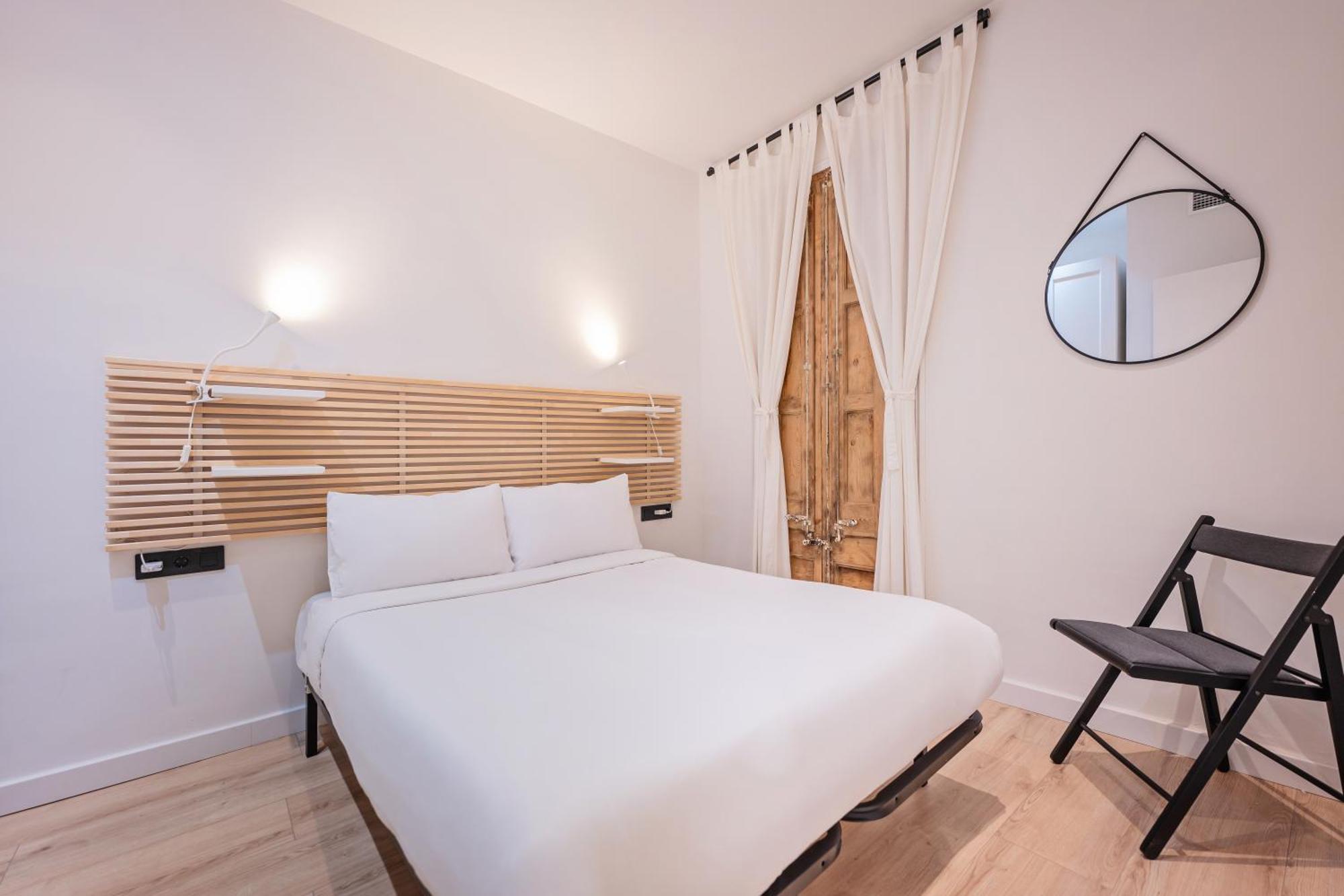 Urgell Appartement *
